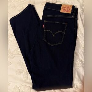 Levi's 725 High Rise Bootcut Jeans